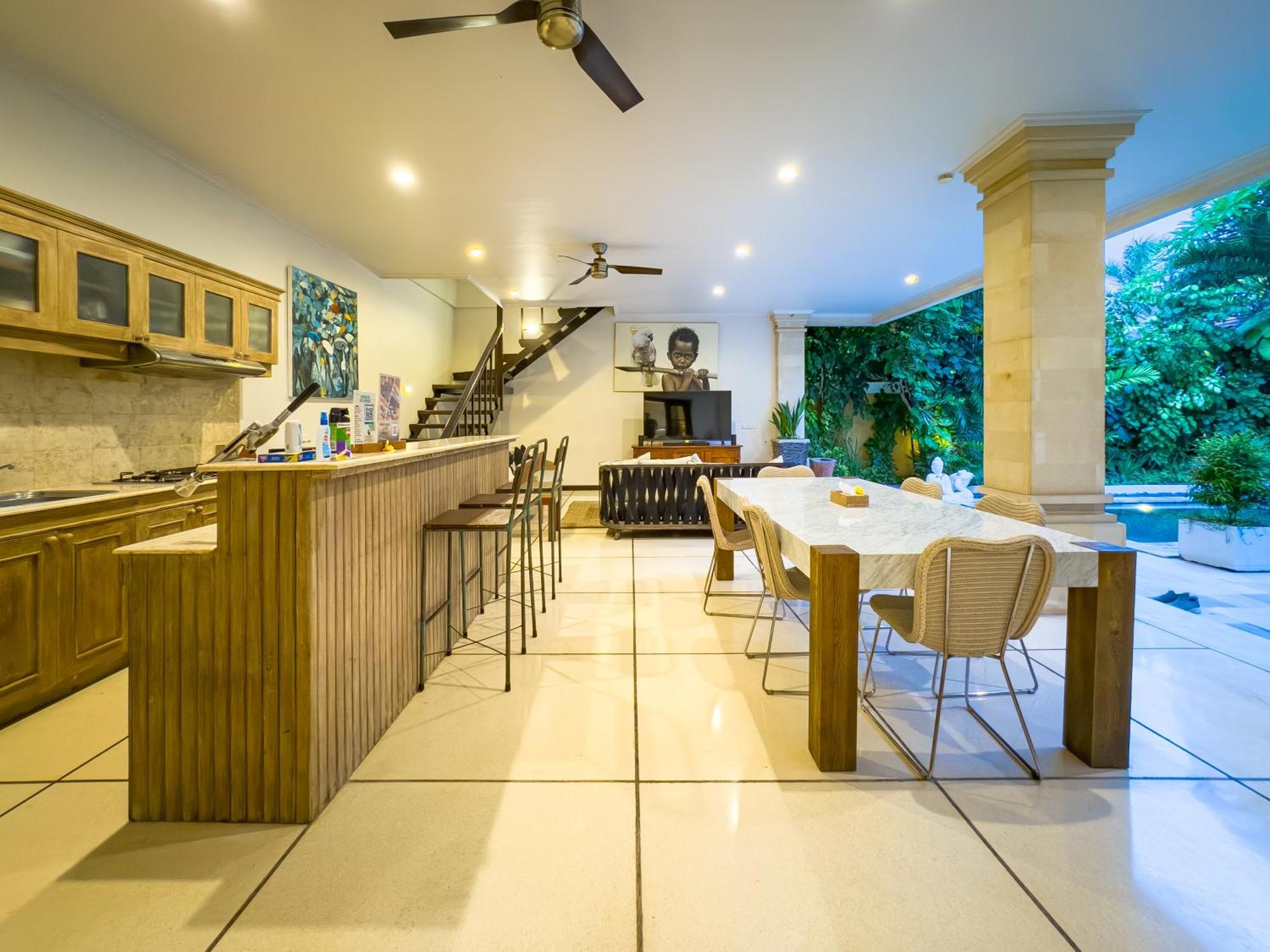 Villa Bugis Kayu Aya Seminyak 객실 사진