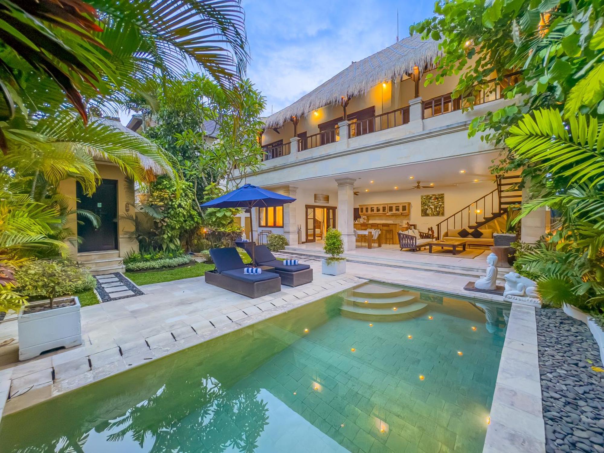 Villa Bugis Kayu Aya Seminyak 객실 사진