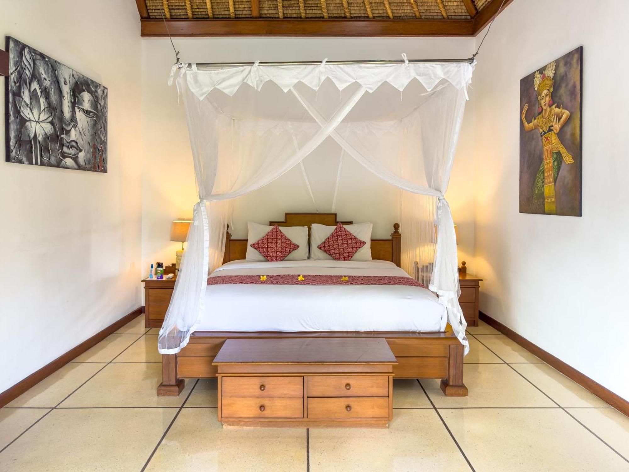 Villa Bugis Kayu Aya Seminyak 객실 사진