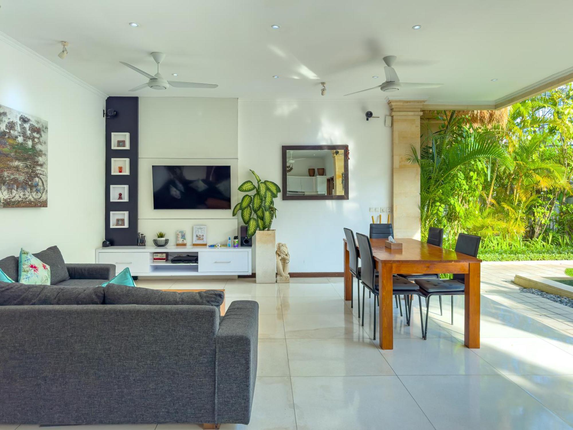 Villa Bugis Kayu Aya Seminyak 객실 사진
