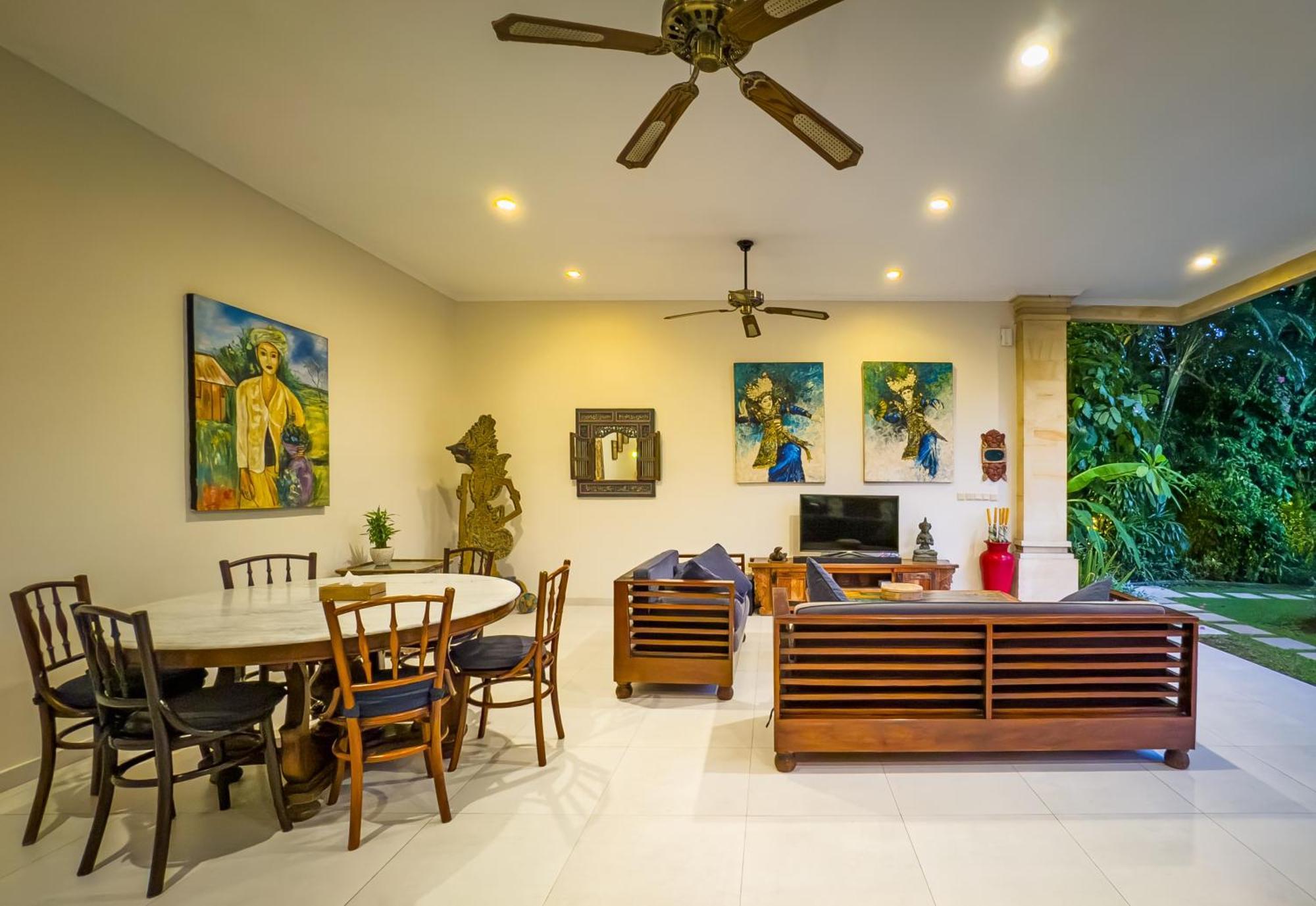 Villa Bugis Kayu Aya Seminyak 객실 사진